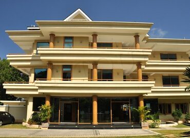 Crown Beach Hotel