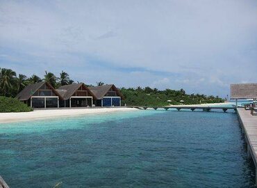 Four Seasons Resort Maldives at Landaa Giraavaru