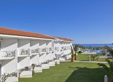 Chryssana Beach Hotel