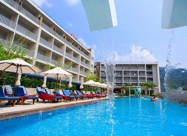 Ramada By Wyndham Phuket Deevana