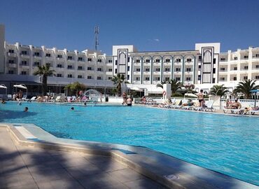 Palmyra Holiday Resort &amp; Spa