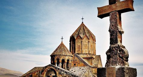 Армянское наследие: монастыри Ованаванк, Сагмосаванк и крепость Амберд