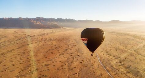 Полет на воздушном шаре в пустыне Дубая