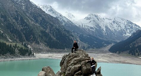 Тур-знакомство с Алматы и окрестностями: горные озёра, Чарынский каньон и каток Медеу