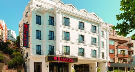 Ramada Hotel &amp; Suites Istanbul Golden Horn