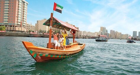 Посмотреть Дубай и прокатиться на лодке!