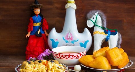 Жибек Жолы — любимый променад алматинцев и чаепитие по-казахски