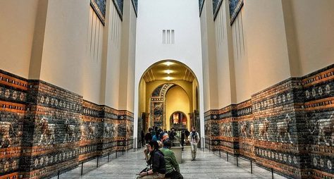 Пергамский музей. Истории самых необычных экспонатов мира