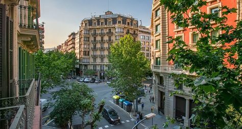 Пять районов Барселоны за три часа