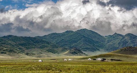 Каньоны Шарын и Бестобе: путешествие в казахскую Исландию