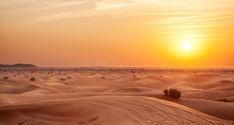 Оазис Вади Шаб с закатом в пустыне