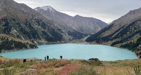 Поездка на Большое Алматинское озеро и водопад Аюсай в мини-группе