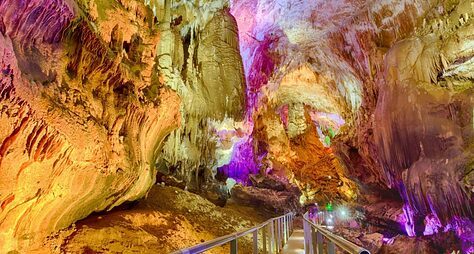 Групповой автобусный тур: каньон Мартвили и пещера Прометея за 1 день