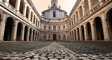 Прогулка по старейшей alma mater в Риме!