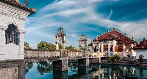 Великолепные дворцы Бали